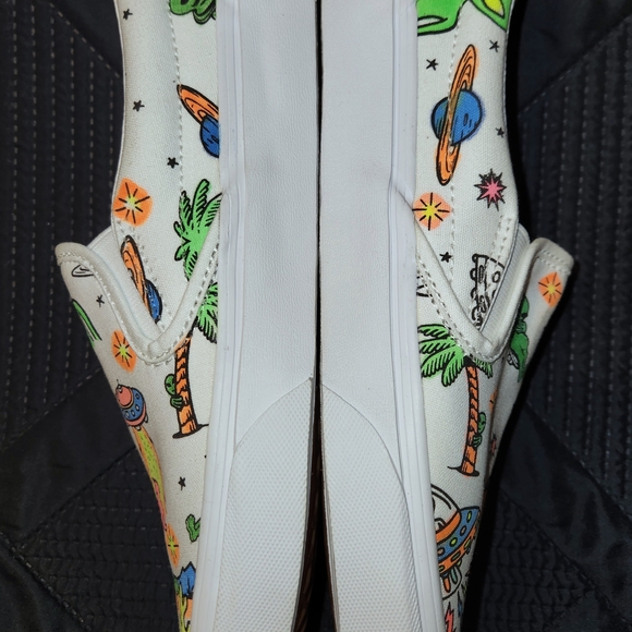 NEW Vans U-Paint UFO Slip-On Custom Alien Sneakers Women's 9 *unsealed* - Picture 3 of 7